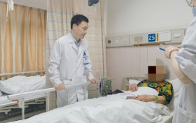 这种病可能让血糖、血压失控!50岁以上慢病人群要积极预防